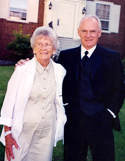 Lillian Faunce with her son Irving Faunce